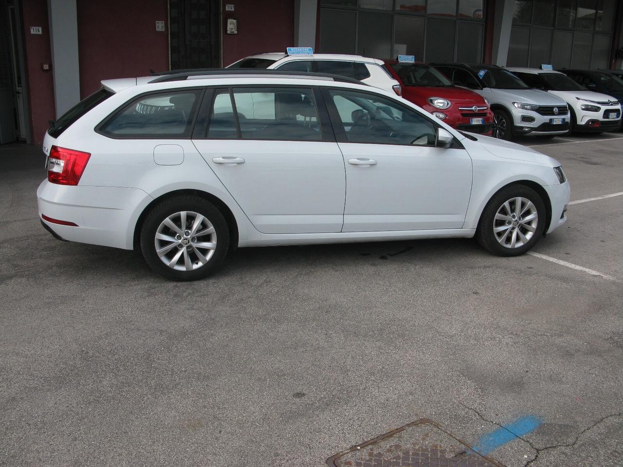 Skoda Octavia 1.6 TDI CR 115 CV DSG Wagon Executive