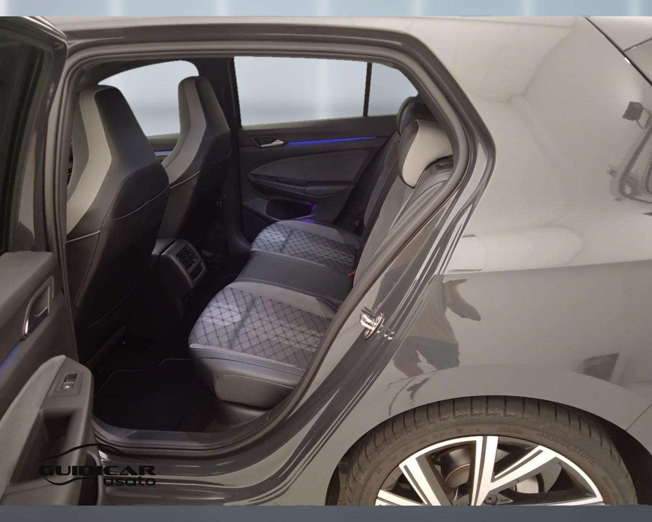VOLKSWAGEN Golf VIII 2020 - Golf 1.5 etsi evo R-Line 150cv dsg