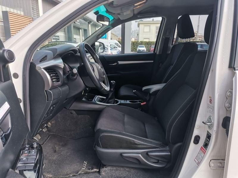 Toyota Hilux 2.4 D-4D 4WD 4 porte Double Cab Lounge