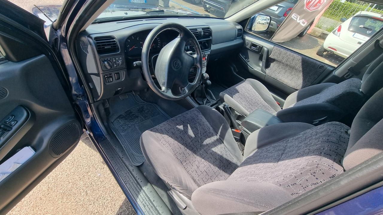 Opel Frontera 2.5 TD 4x4 3 porte Sport