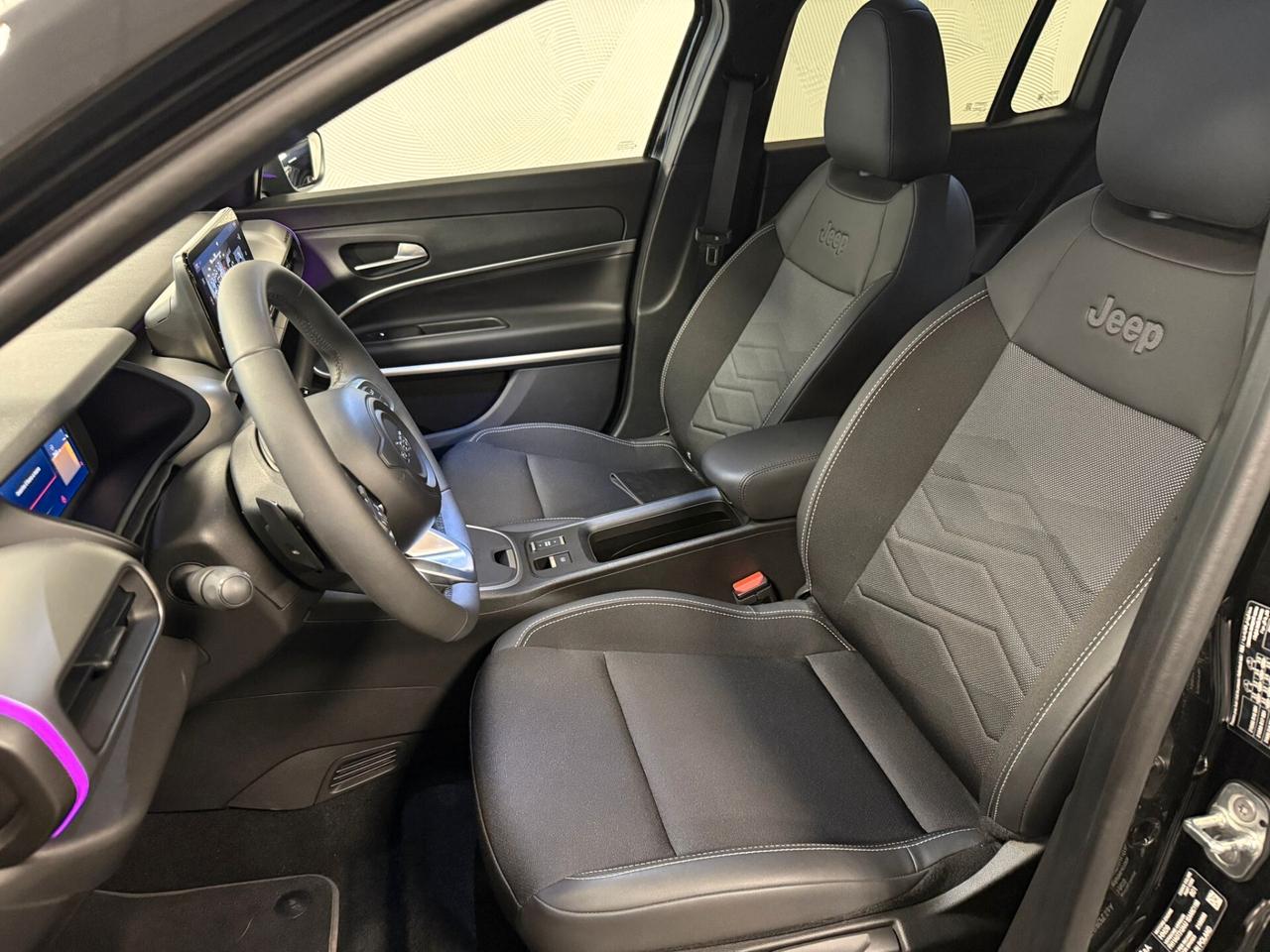 Jeep Avenger 1.2 Turbo 100 CV MHEV Summit