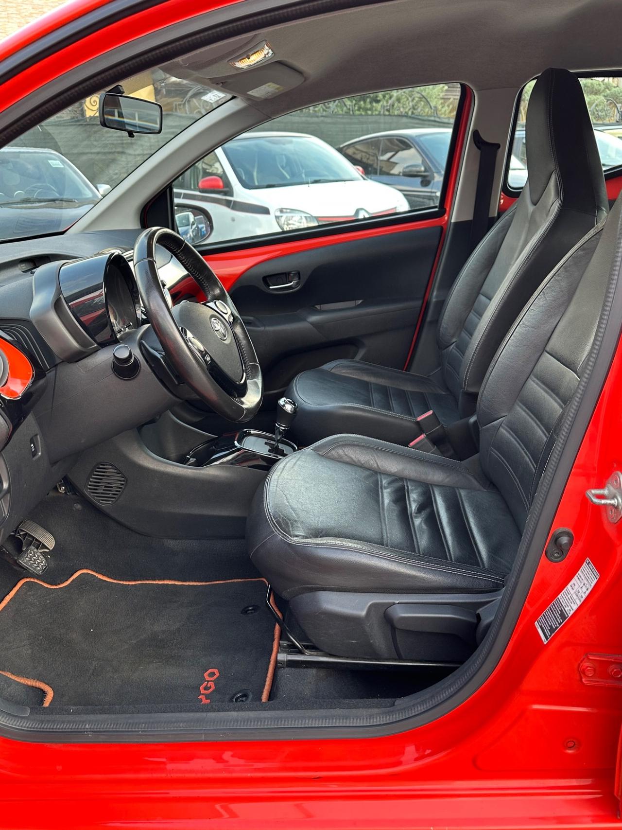 Toyota Aygo 1.0 VVT-i 69 CV 5 porte x-pure MMT 2016