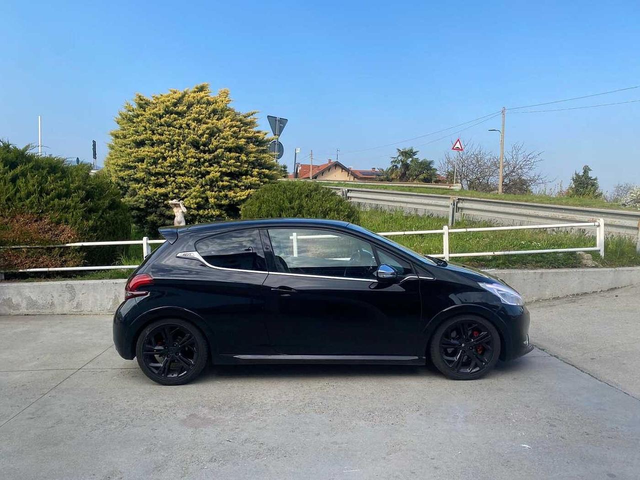 Peugeot 208 1.6 THP 200 CV 3 porte GTi