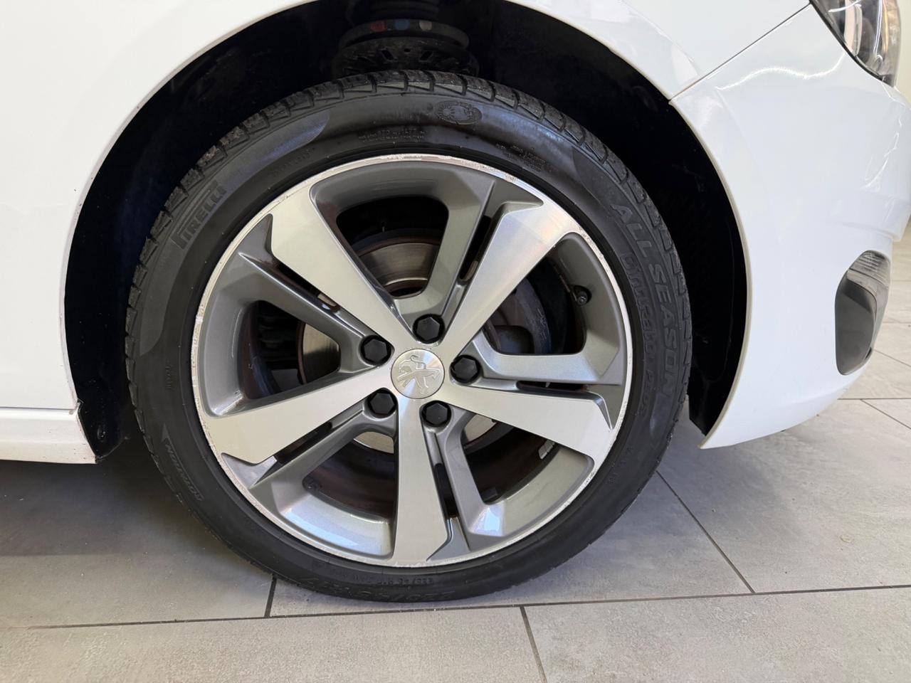 Peugeot 308 BlueHDi 120 S&S Allure