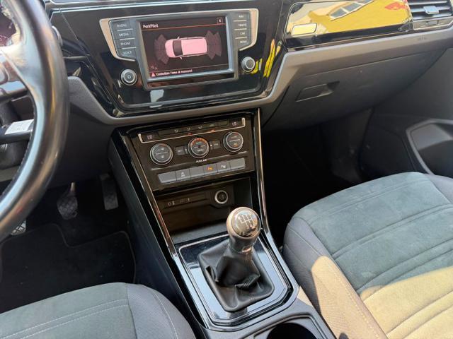 VOLKSWAGEN Touran 1.6 TDI Executive BlueMotion Technology
