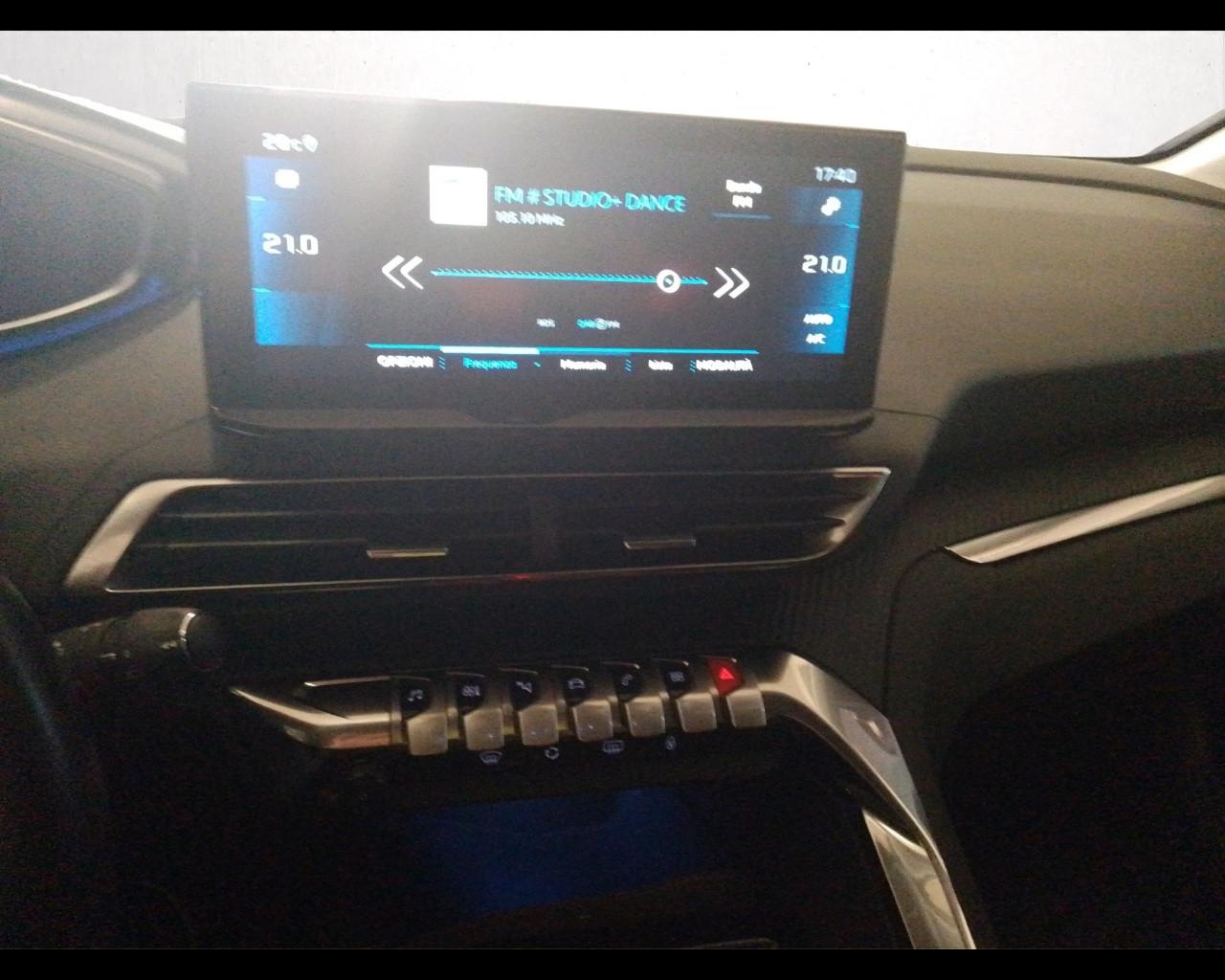 PEUGEOT 3008 2ª serie - 3008 BlueHDi 130 S&S EAT8 Allure