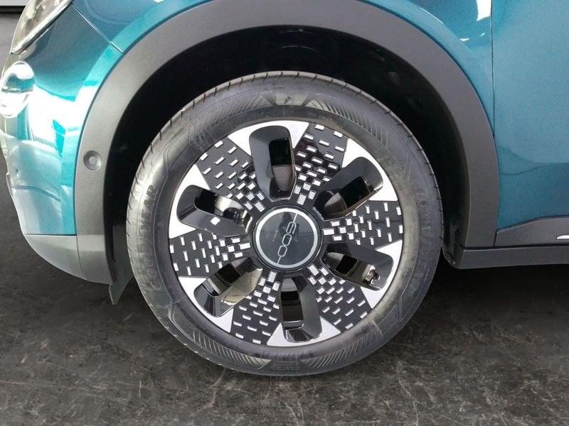 FIAT 600 1.2 hybrid La Prima 110cv auto