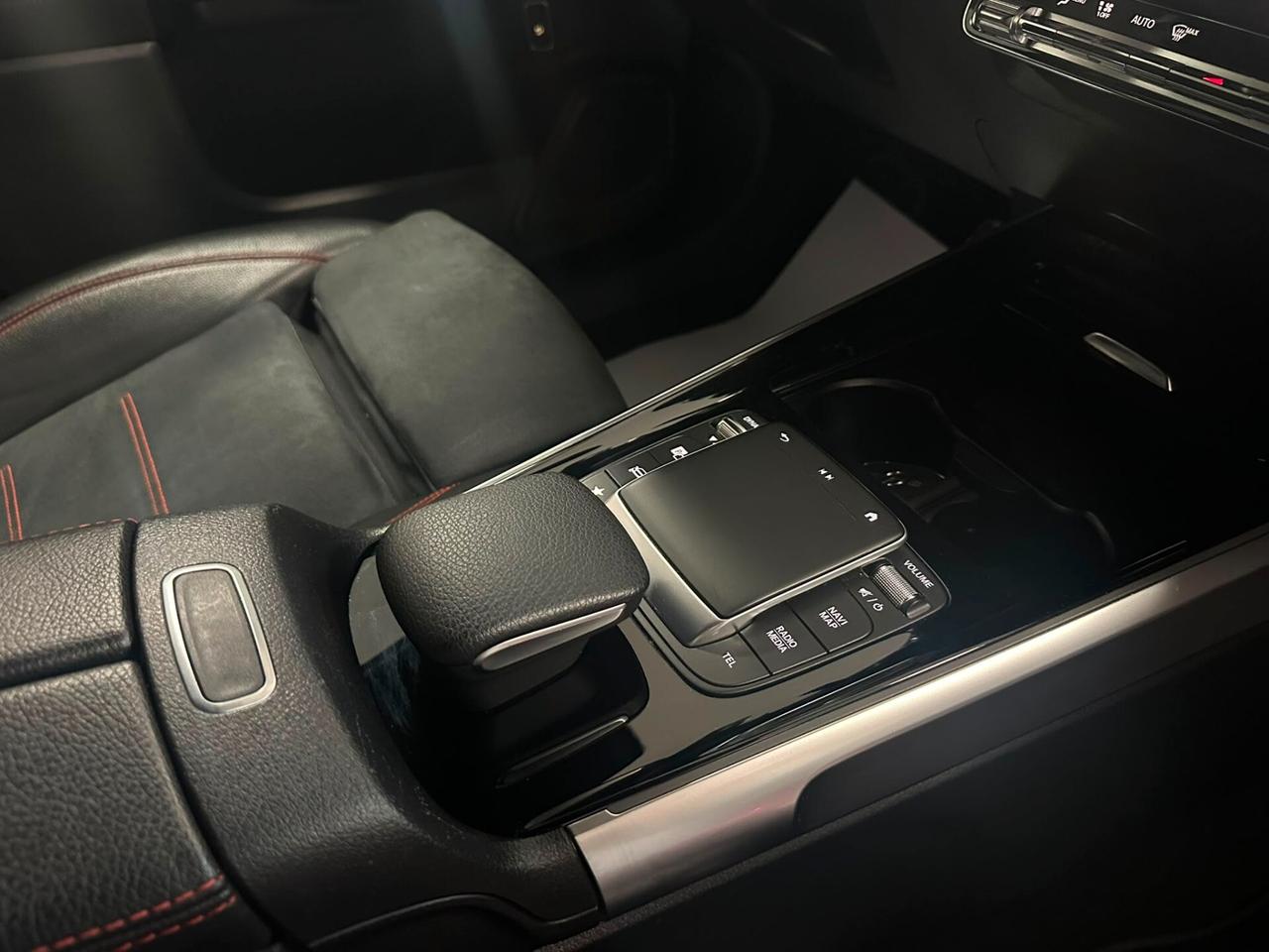 Mercedes-benz GLB 200 d Automatic Business