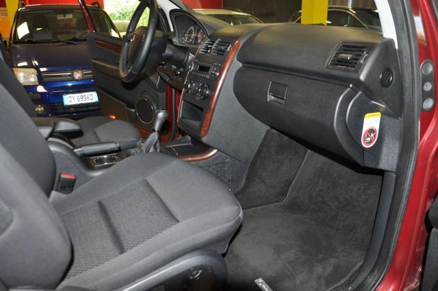 MERCEDES-BENZ A 150 BlueEFFICIENCY Elegance OK GUIDA NEO PATENATI