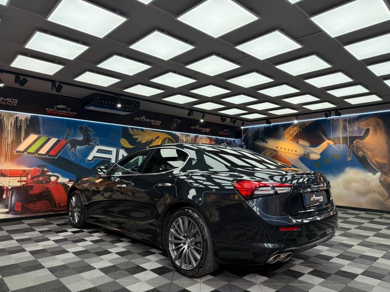 Maserati Ghibli 330 CV MHEV GT (721)