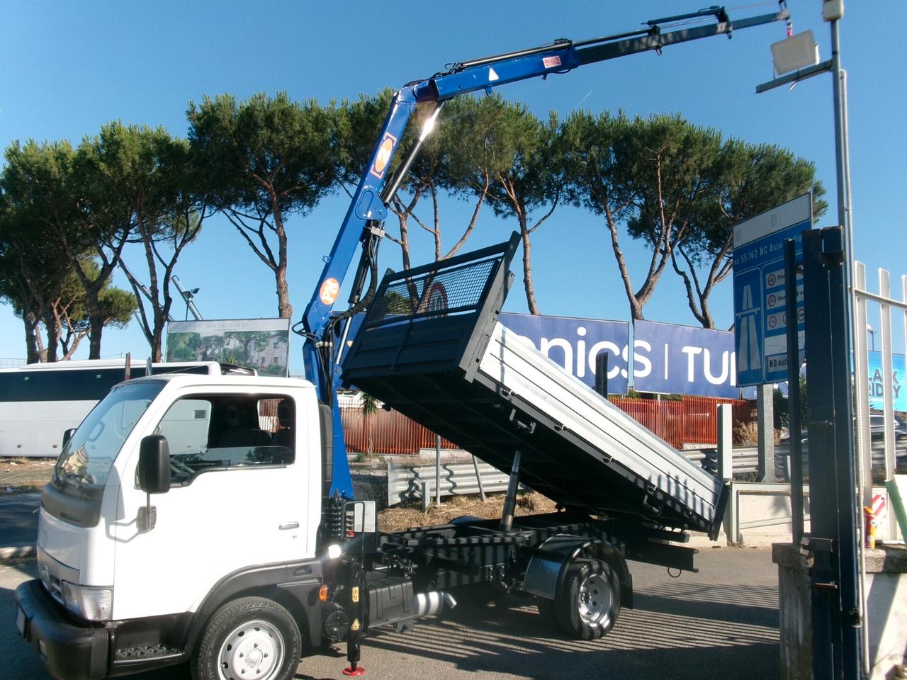 Nissan Cabstar 35-13 3000 130CV GRU PM 2523 3 SFILI RIBALTABILE TRILARALE