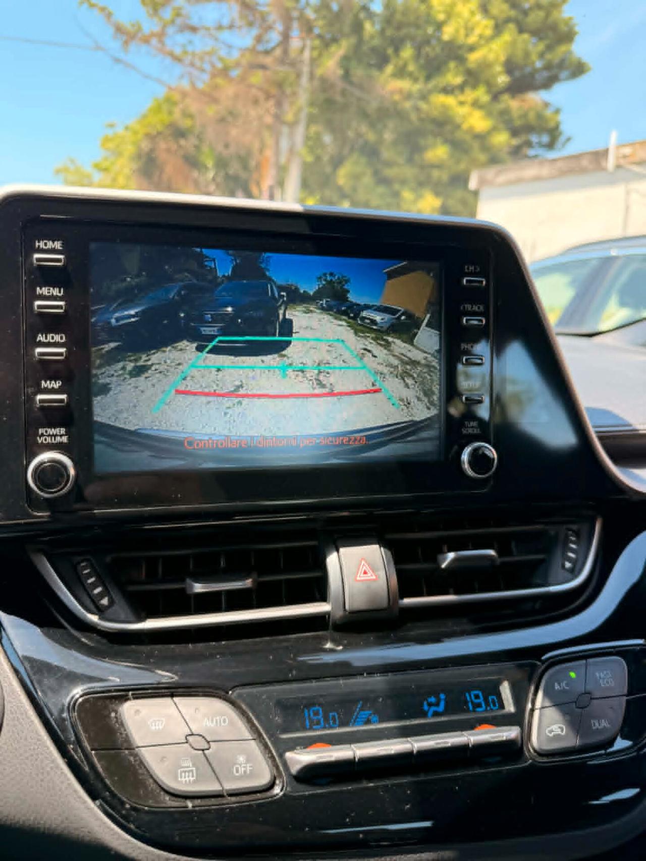 Toyota C-HR 1.8 Benz/Ibrida OK Neopatentato
