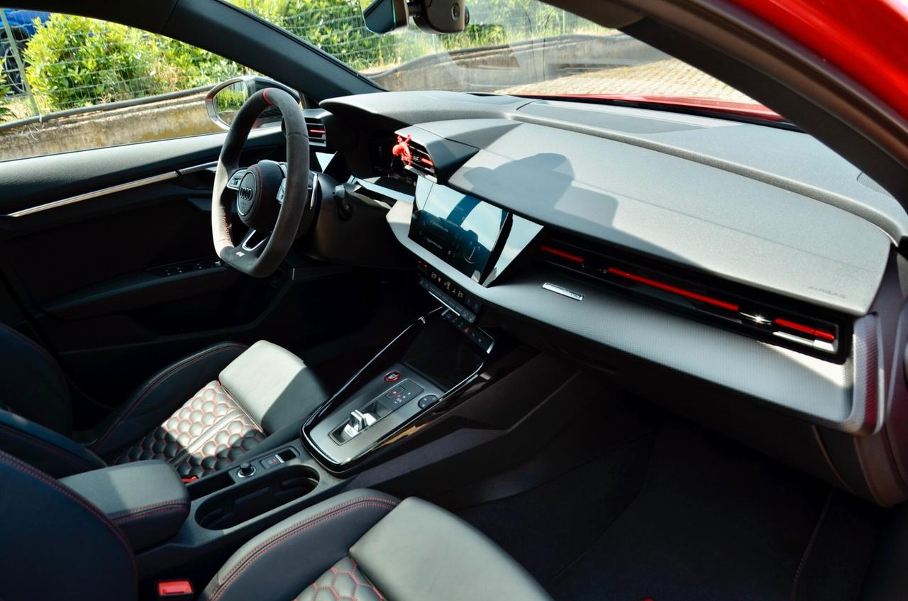 AUDI RS3 SPORTBACK 2.5 TFSI QUATTRO 400cv S-TRONIC, SERVICE AUDI, TETTO, DYNAMIC PACK, SCARICO, MATRIX, BANG & OLUFSEN, PERMUTE