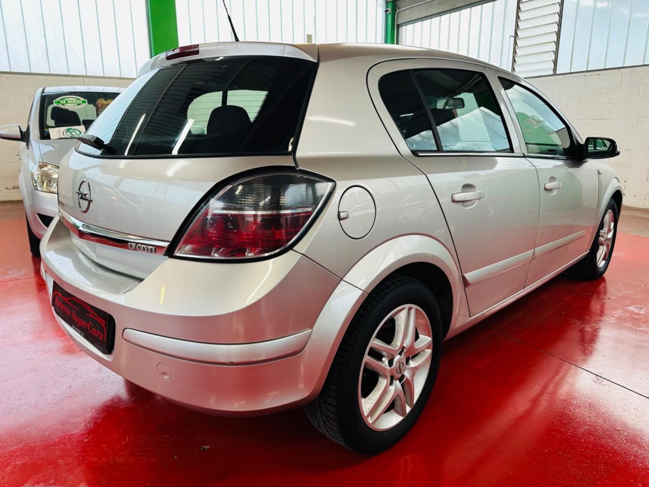 Opel Astra 1.7 CDTI 110CV 5 porte Cosmo