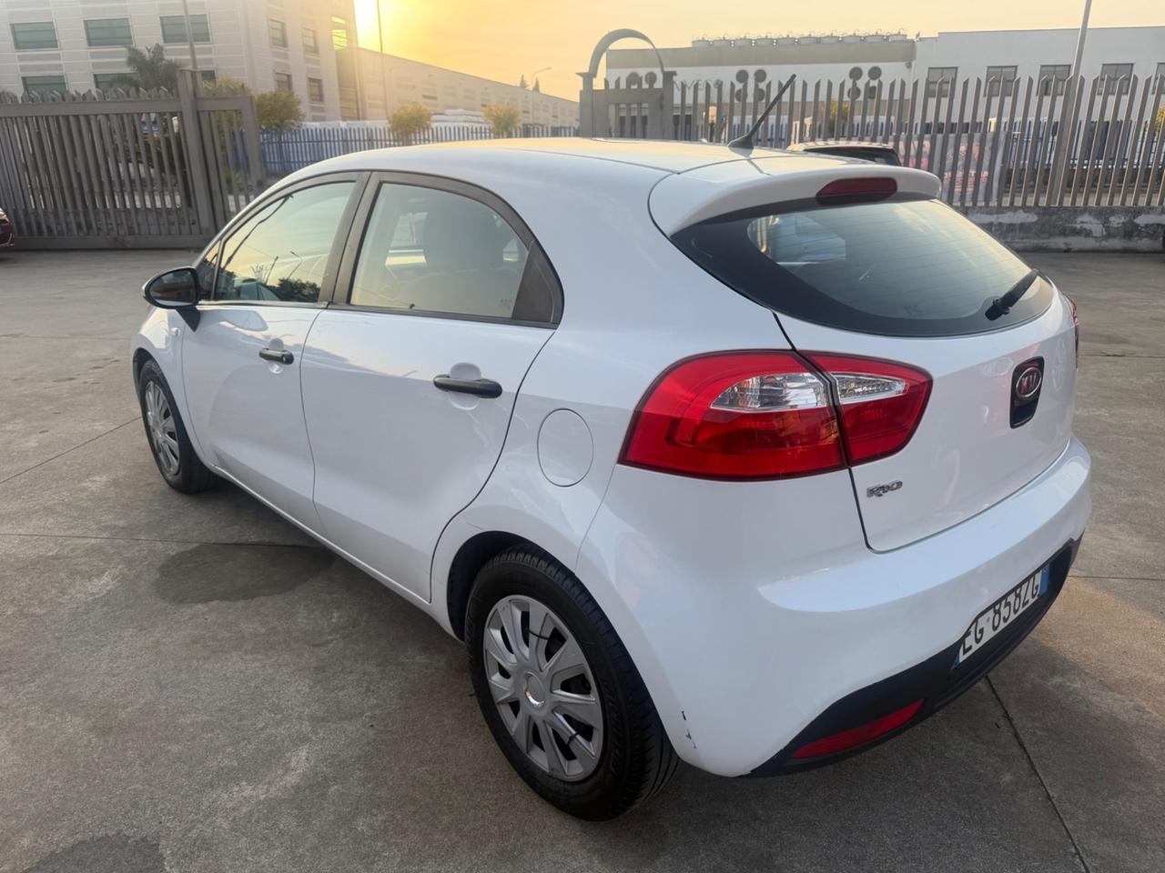 Kia Rio 1.2 CVVT 5p. EX