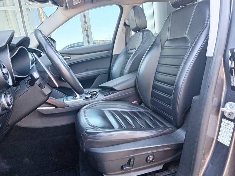 Alfa Romeo Stelvio Stelvio 2.2 Turbodiesel 210 CV AT8 Q4 Executive