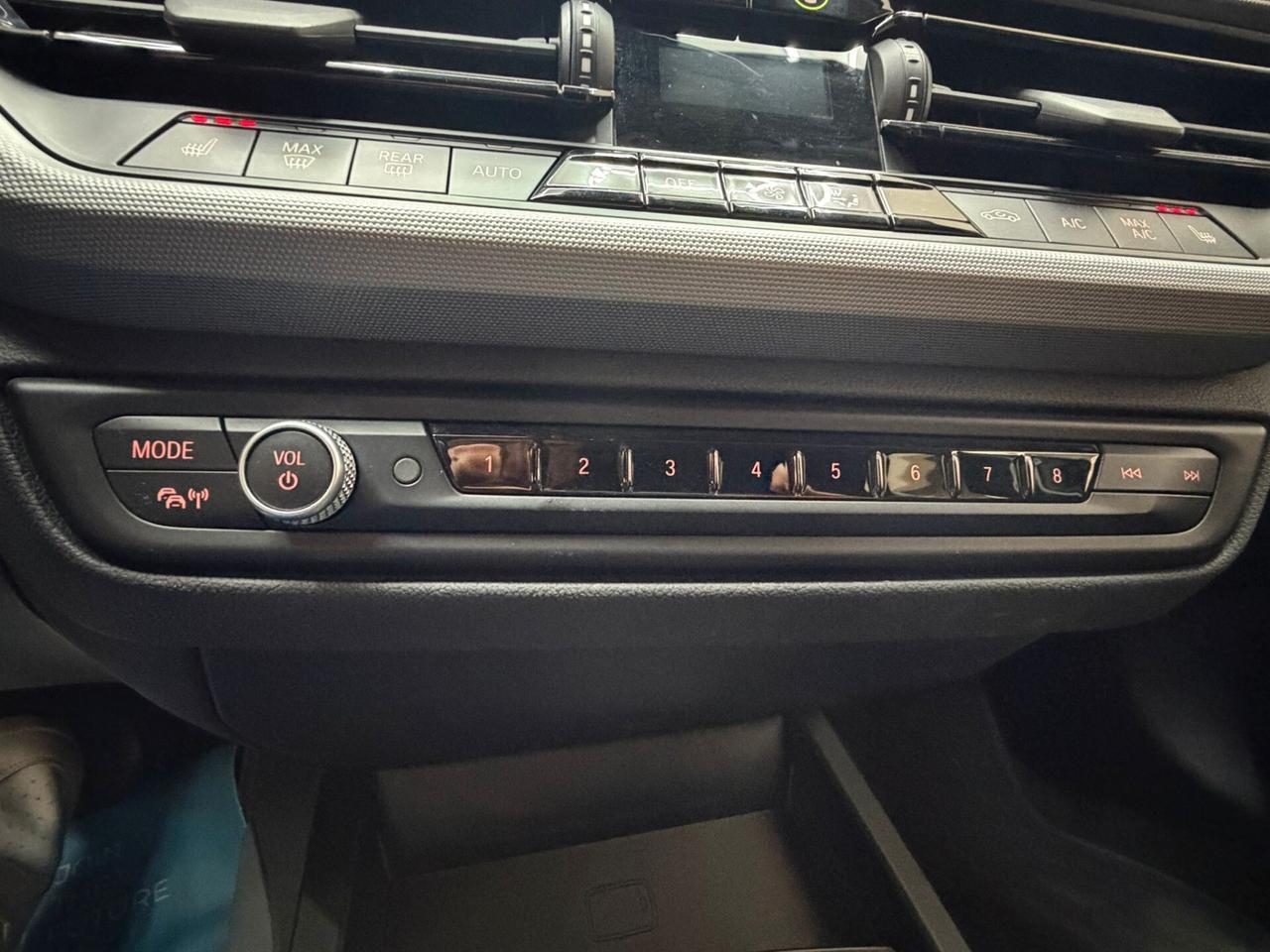 Bmw 116 116d 5p. Advantage