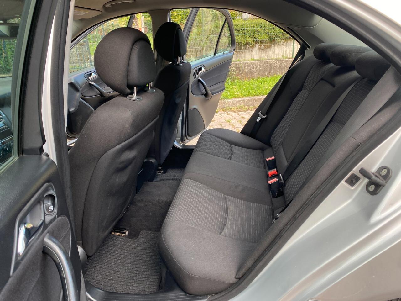 Mercedes-benz C220 CDI Avantgarde Sport