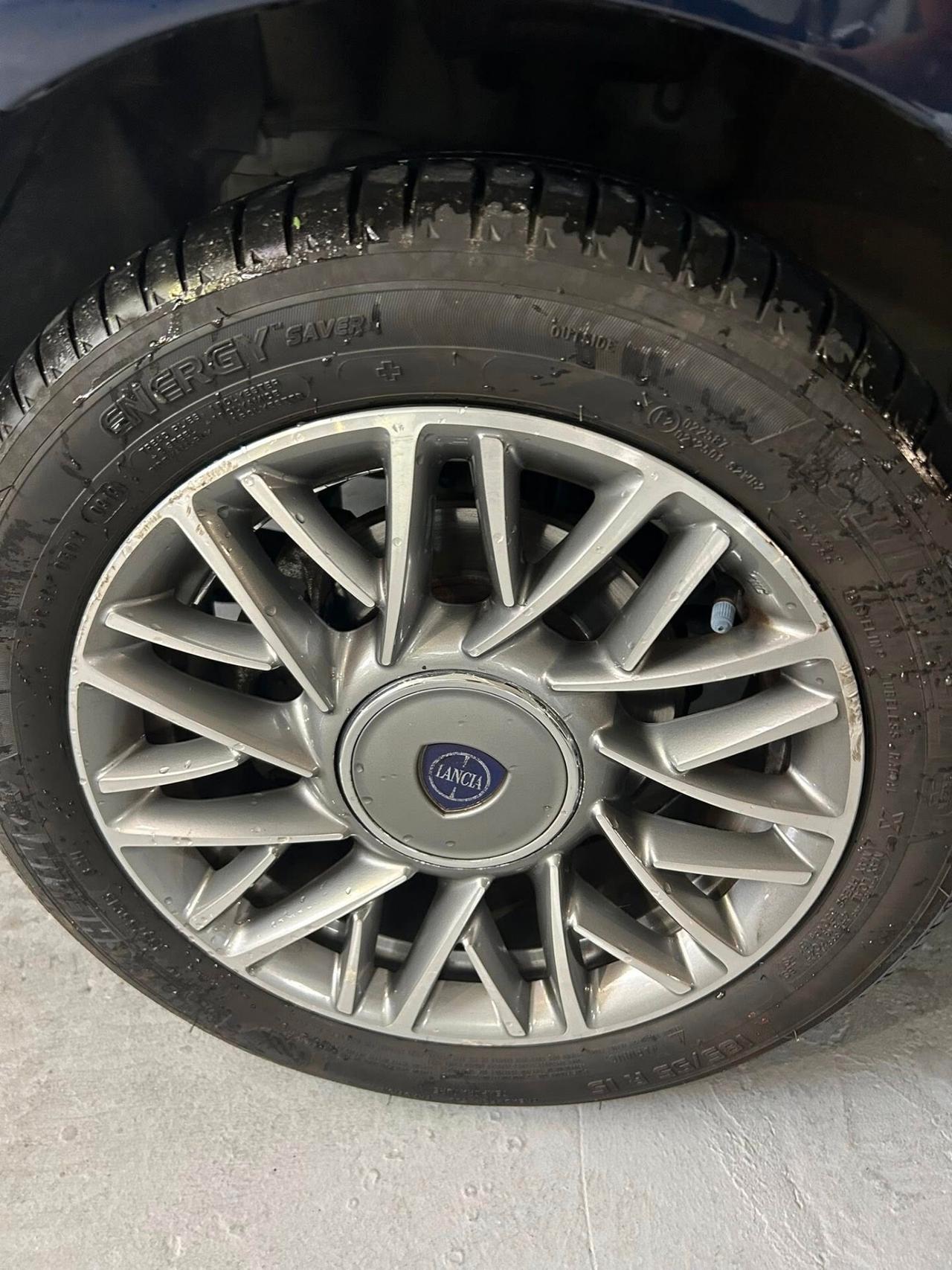 Lancia Ypsilon 1.2 69 CV 5 porte Gold -2017