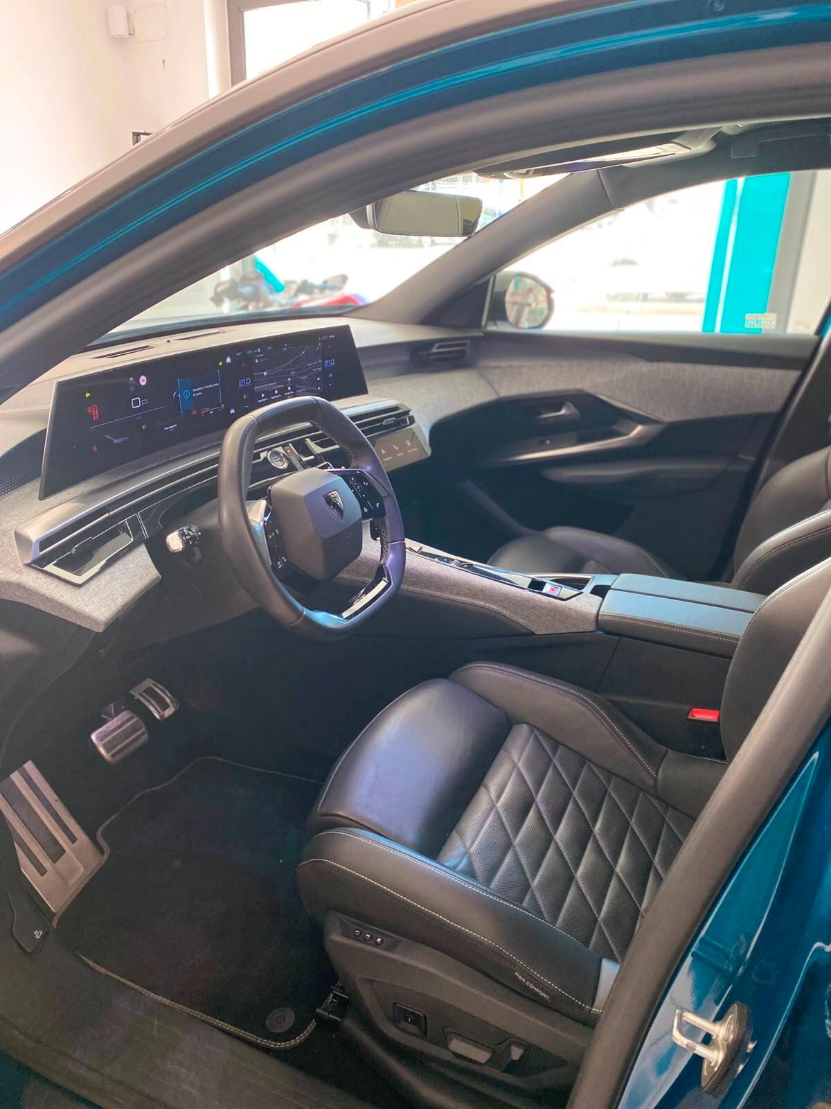 Peugeot 3008 Hybrid 136 e-DCS6 GT