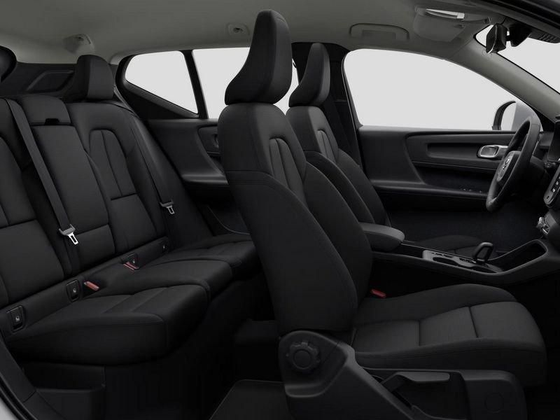 Volvo XC40 B3 Essential 2.0 aut PROMO FINO 30/06
