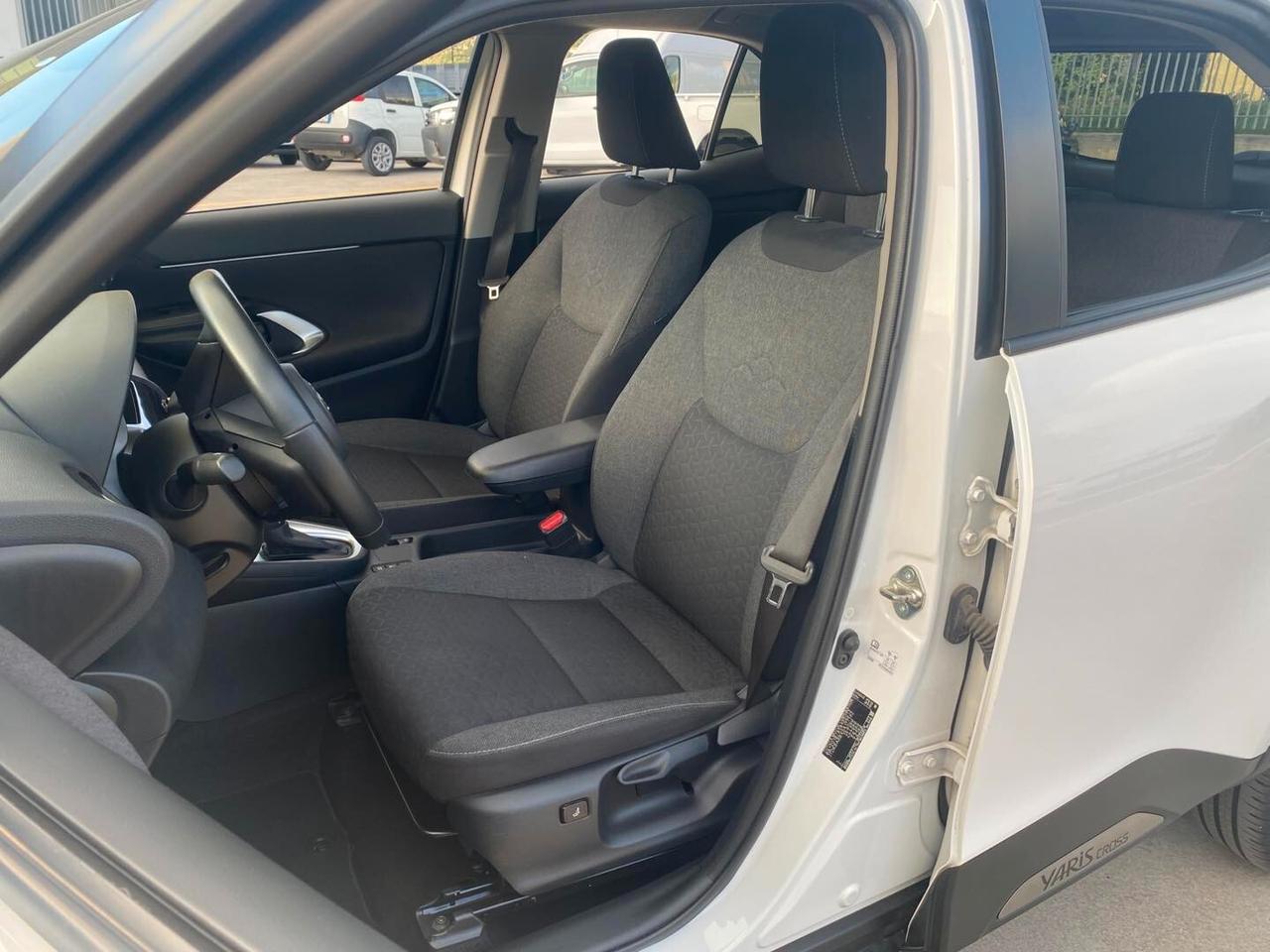 Toyota Yaris Cross 1.5 Hybrid (116 CV) E-CVT Business 2023