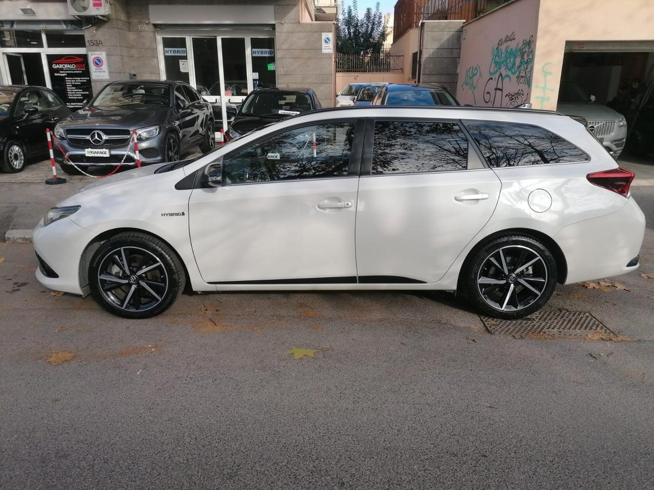 Toyota Auris Touring Sports 1.8 Hybrid Lounge