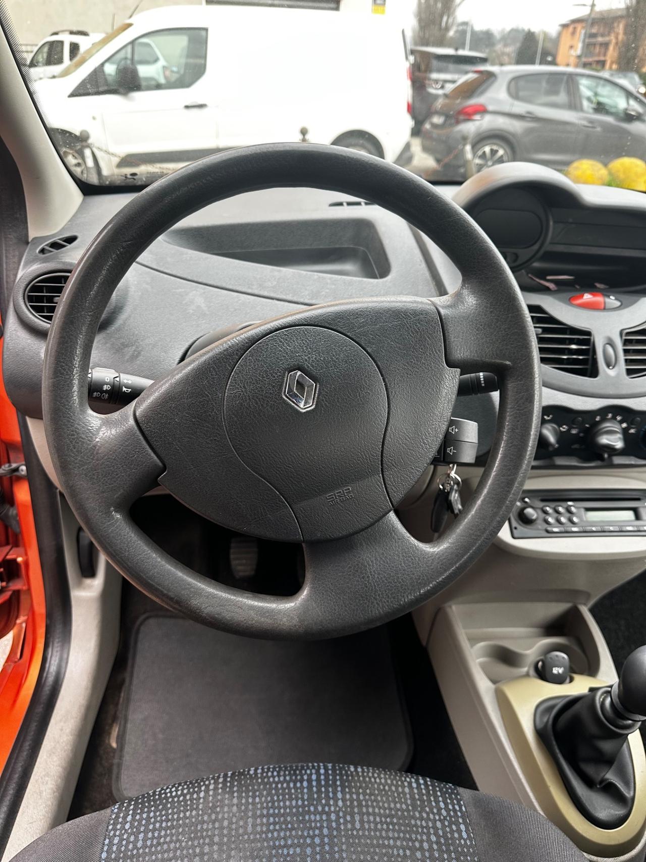 Renault Twingo 1.2 16V GPL Le Iene