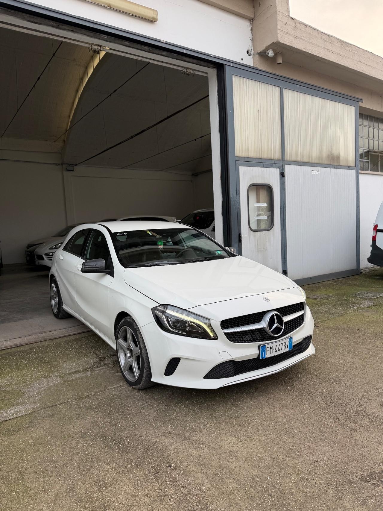 Mercedes-benz A 200 d Automatic Premium