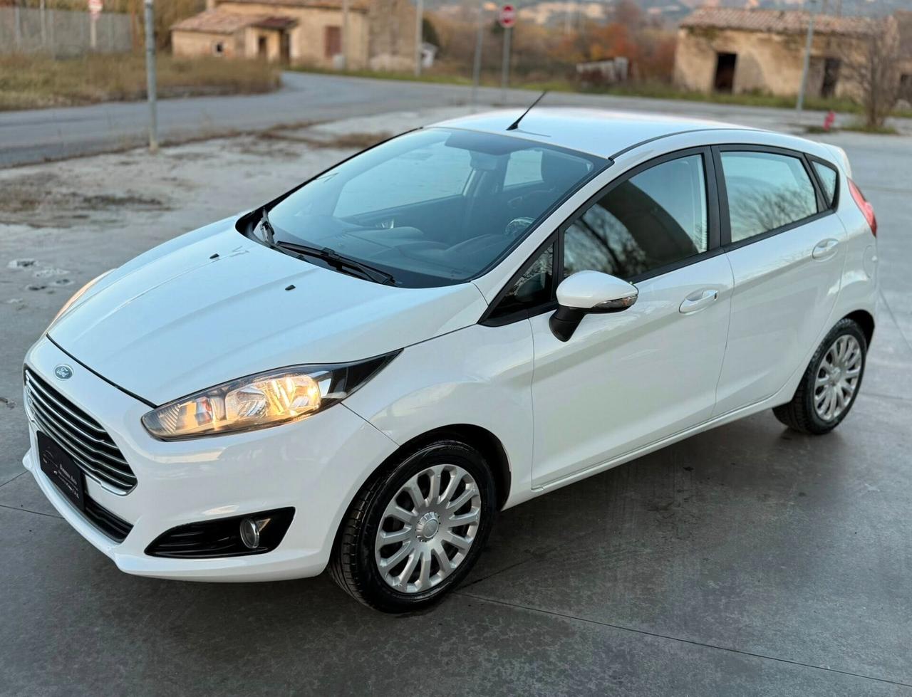 Ford Fiesta 1.5 TDCi 75CV 5 porte Titanium
