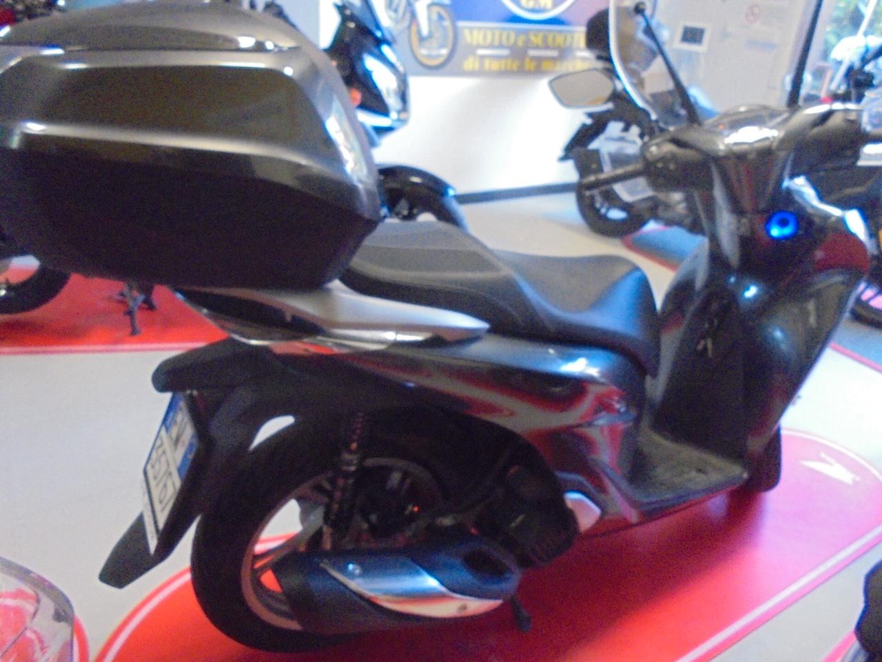 Honda SH 150 ABS + TCS