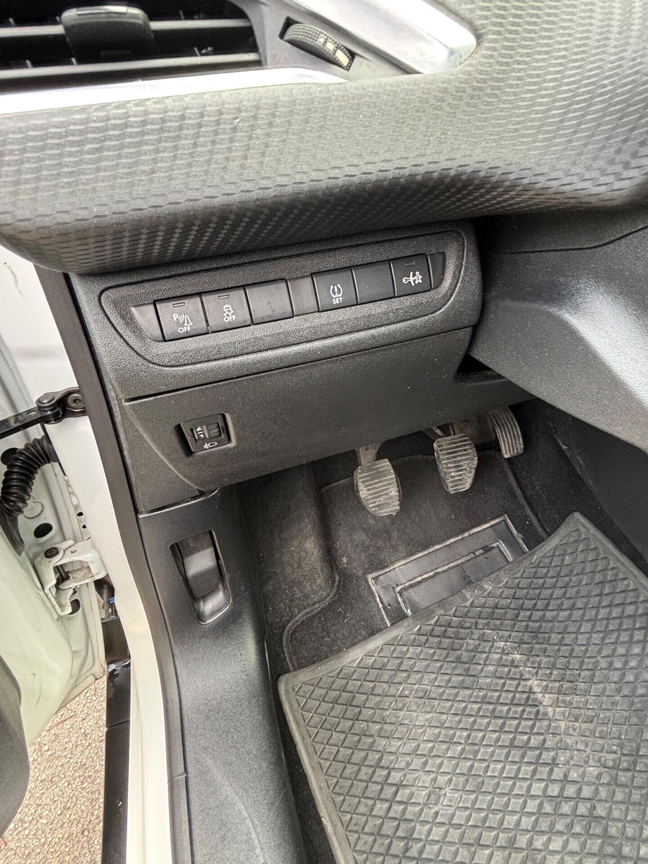 Peugeot 2008 PureTech 82 ETG5 S&S Allure