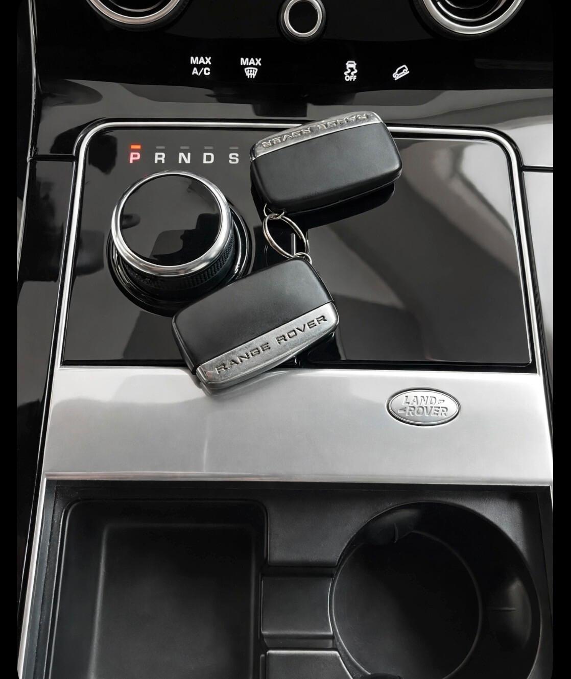 RANGE ROVER VELAR R-DYNAMIC SE 5p 3.0 D V6 300CV SE TETTO NAVI CERCHI 21 VIRTUAL