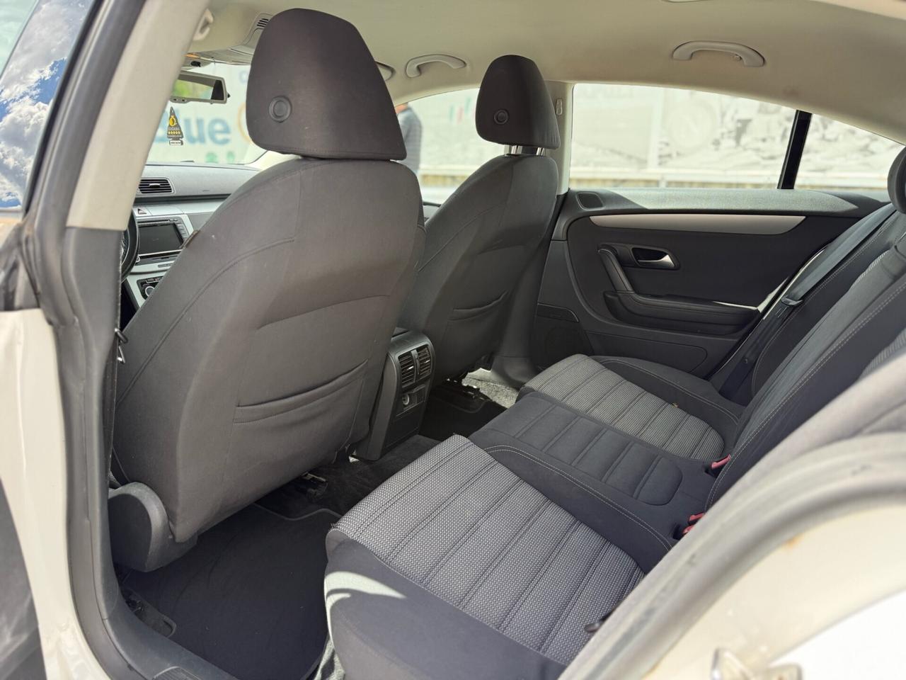 VOLKSWAGEN Passat CC 2.0 143cv TDI DPF DSG