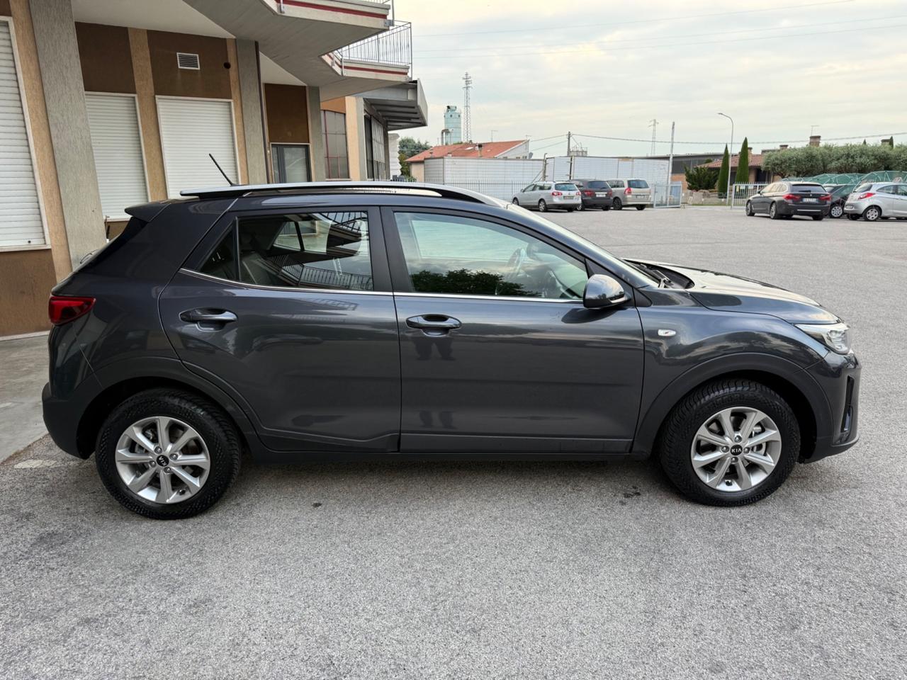 Kia Stonic 1.4 MPI 100 CV Style - OK Neopatentati