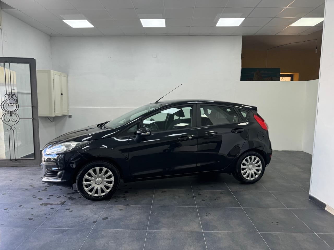 Ford Fiesta 1.5 TDCi 75CV 5 porte Titanium