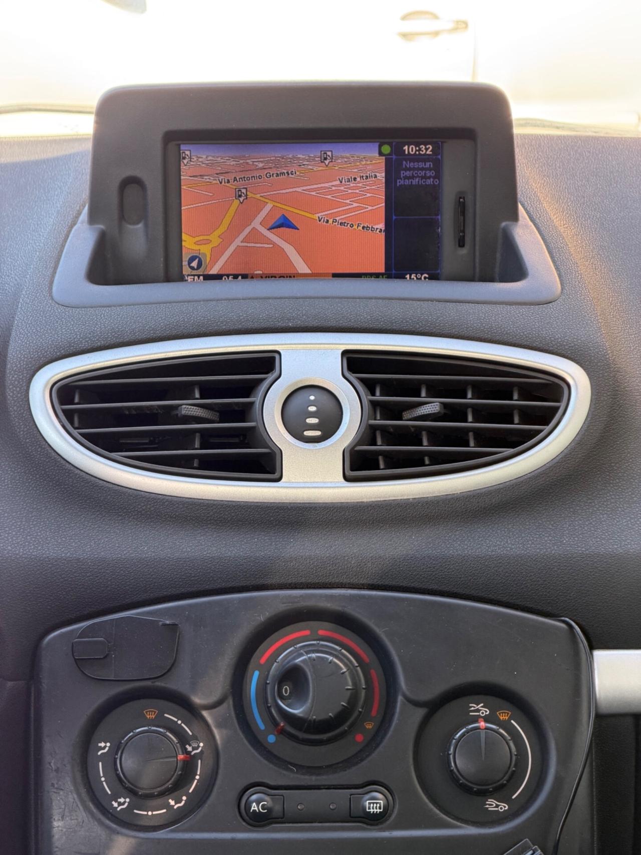 Renault Clio 1.2- Neopatentati- 5porte-garanzia 12mesi