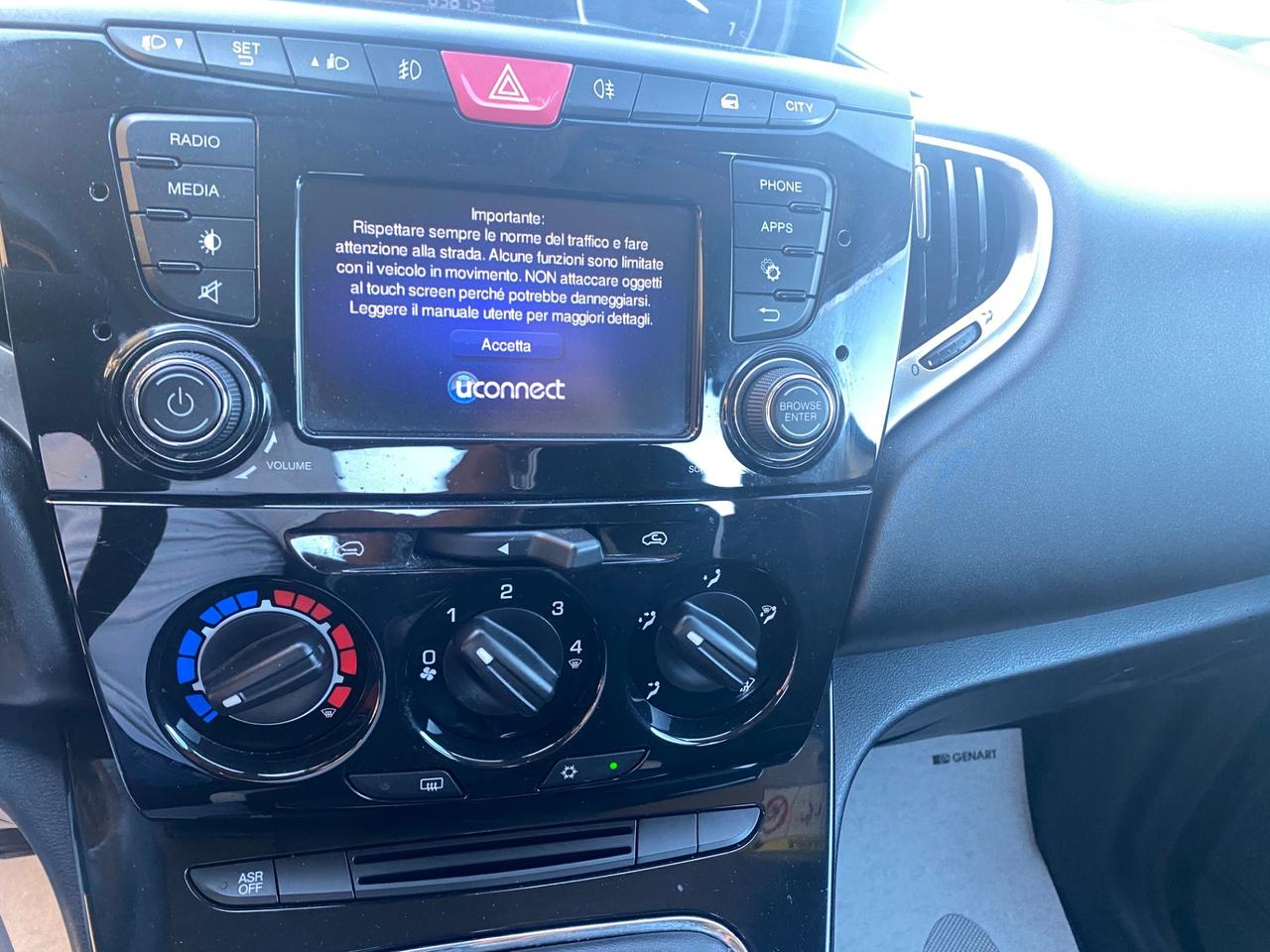 Lancia Ypsilon 1.2 69 CV 5 porte S&S Gold KM CERTIFICATI PER NEOPATENTATI
