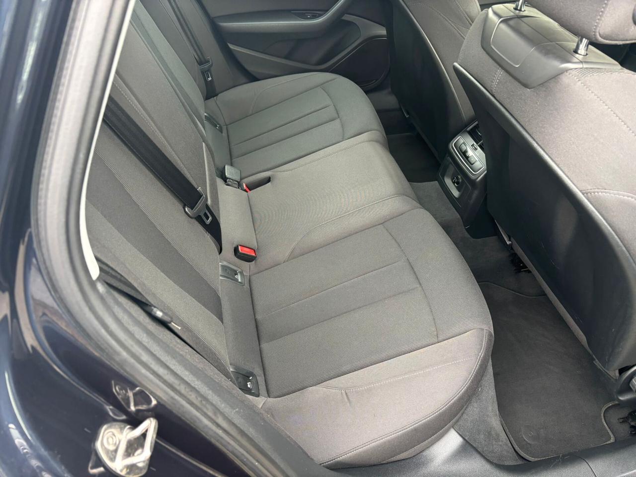 Audi A4 2.0 TDI 150 CV ultra S tronic Business Sport