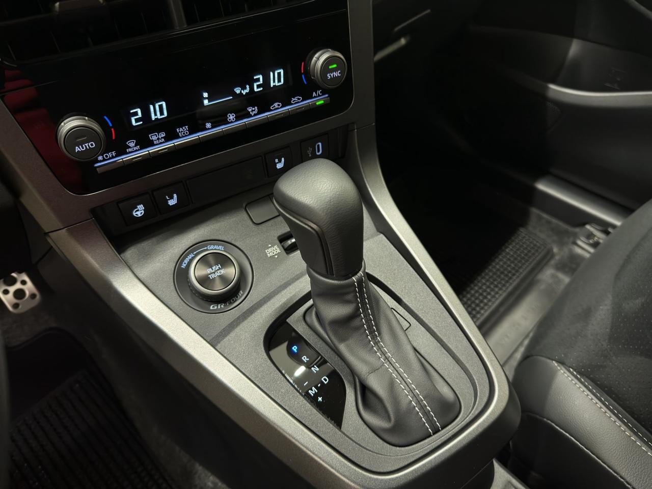 Toyota GR Yaris 1.6 Circuit dat-8