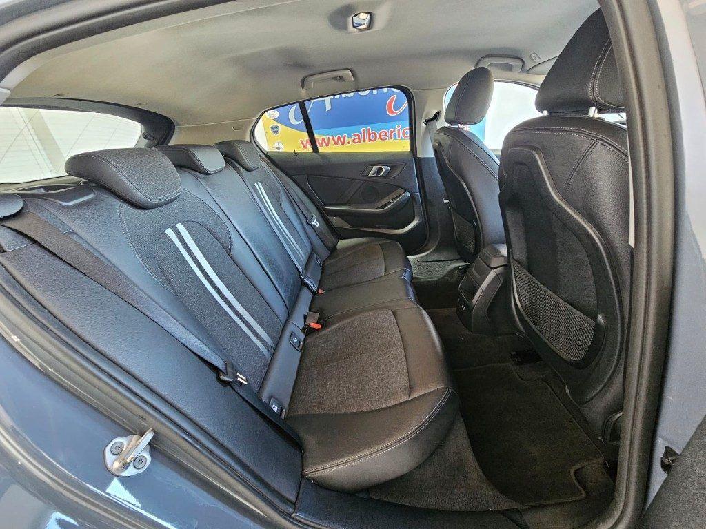 BMW 118 d 5p. Business Advantage