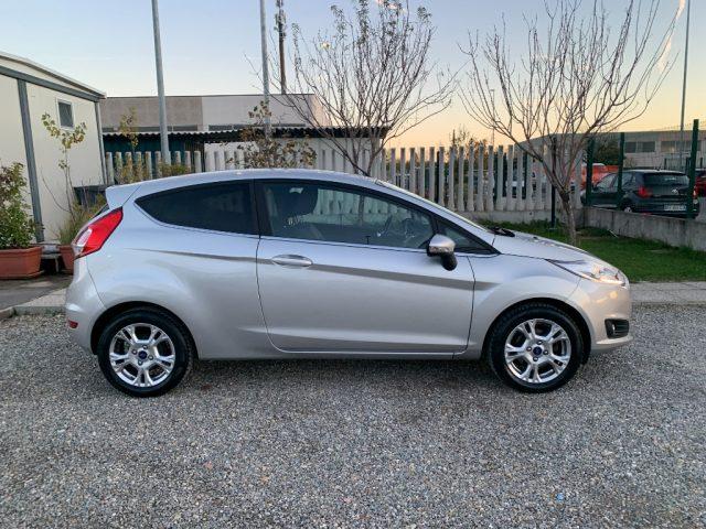 FORD Fiesta 1.5 TDCi 75CV 3 porte Titanium
