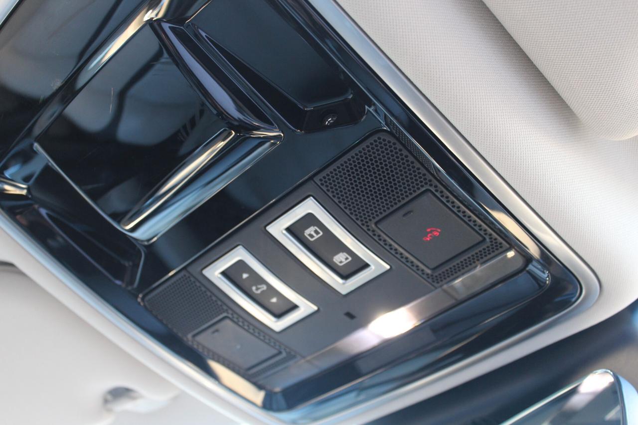 Land Rover Range Velar 2.0D I4 240 CV R-Dynamic HSE