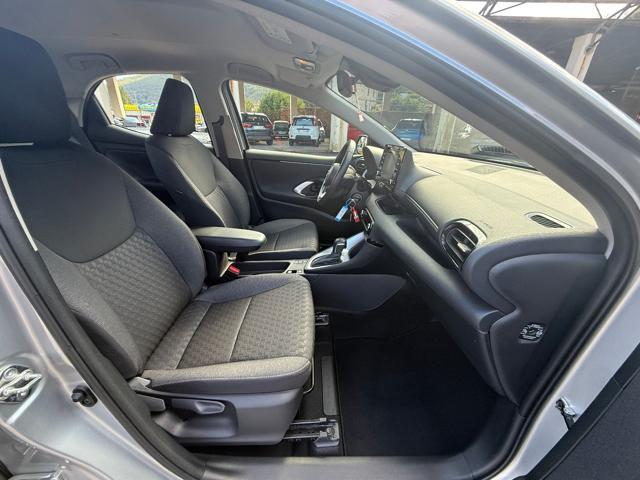 TOYOTA Yaris 1.5 Hybrid 5 porte Business