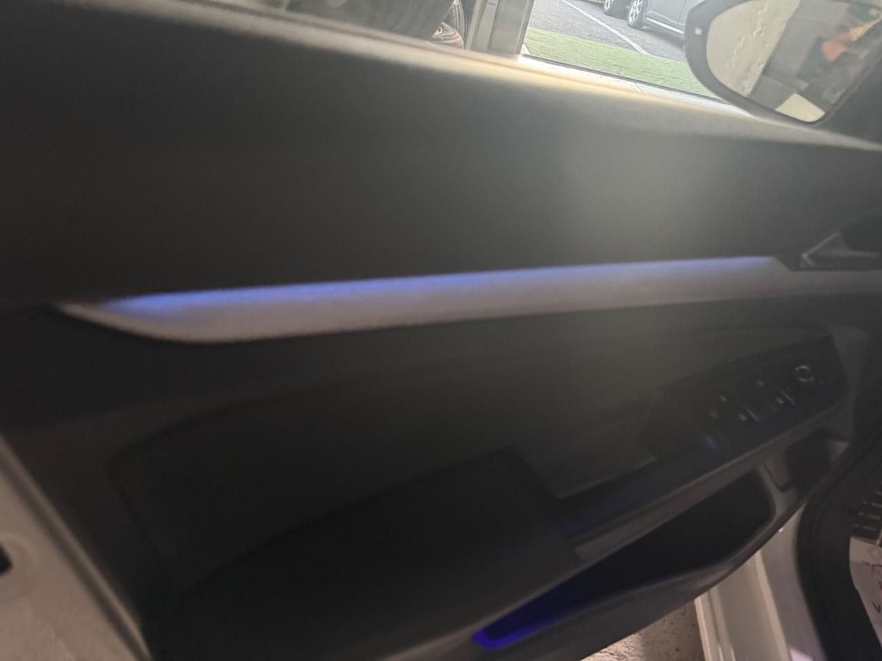 Volkswagen Golf 1.5 TSI EVO ACT R-Line