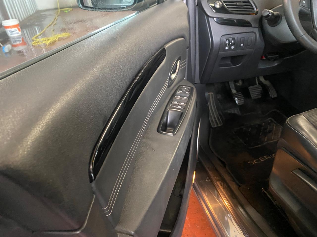 Renault Scenic XMOD 1.5 dCi 110CV Dynamique