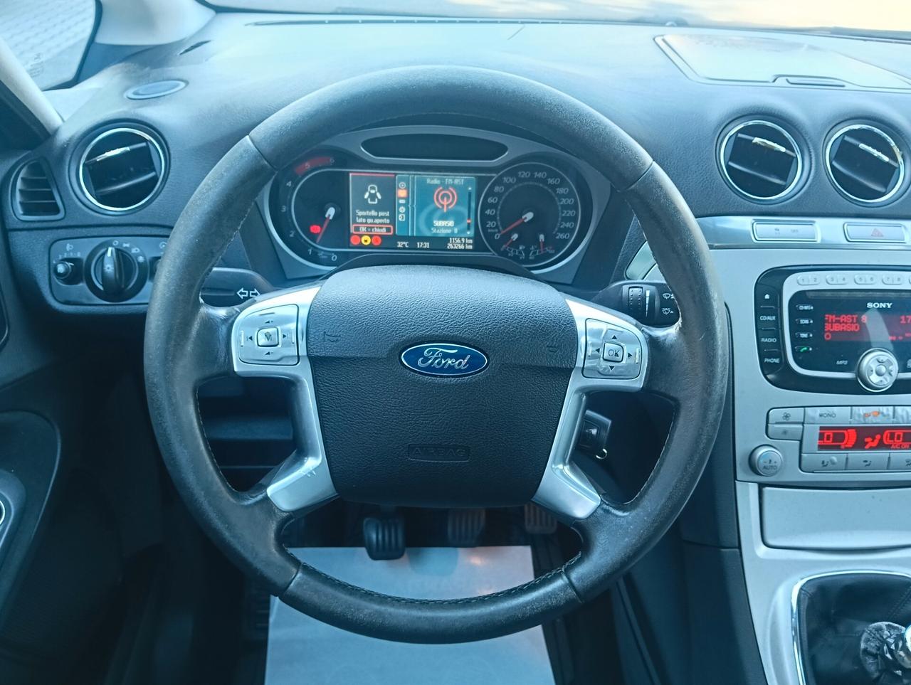 Ford S-Max 2.0 TDCi 140CV Titanium