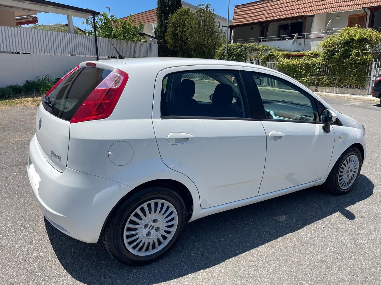 Fiat Grande Punto Grande Punto 1.3 MJT 90 CV 5 porte Dynamic automatica