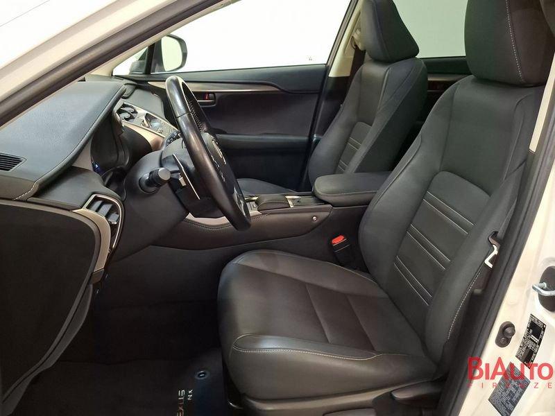 Lexus NX NX 300h 2.5 Premium 4wd cvt