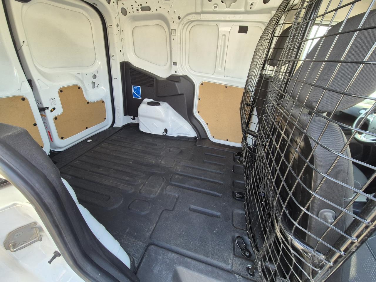 FORD TRANSIT COURIER